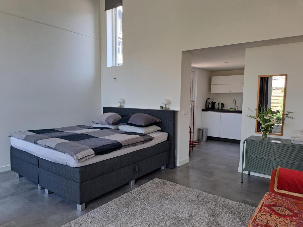 Luxe Ruime Studio Op Unieke, Rustige Locatie Dokkum Luaran gambar