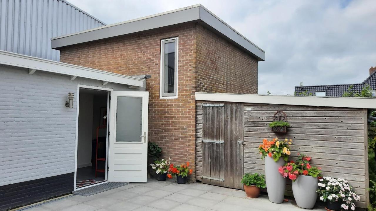 Luxe Ruime Studio Op Unieke, Rustige Locatie Dokkum Luaran gambar