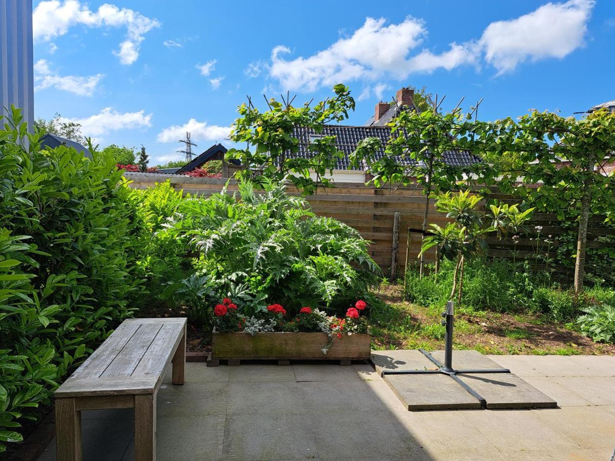 Luxe Ruime Studio Op Unieke, Rustige Locatie Dokkum Luaran gambar